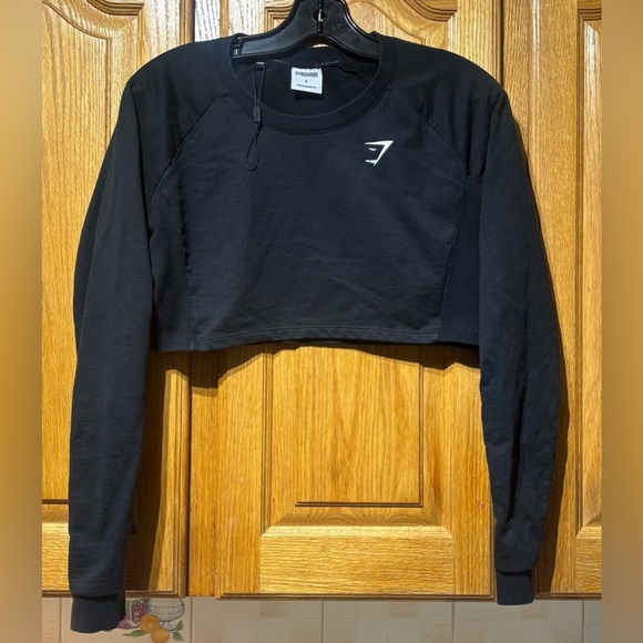 NWOT Gymshark Black Cropped Light Sweatshirt Women’s Small - Picture 1 of 6